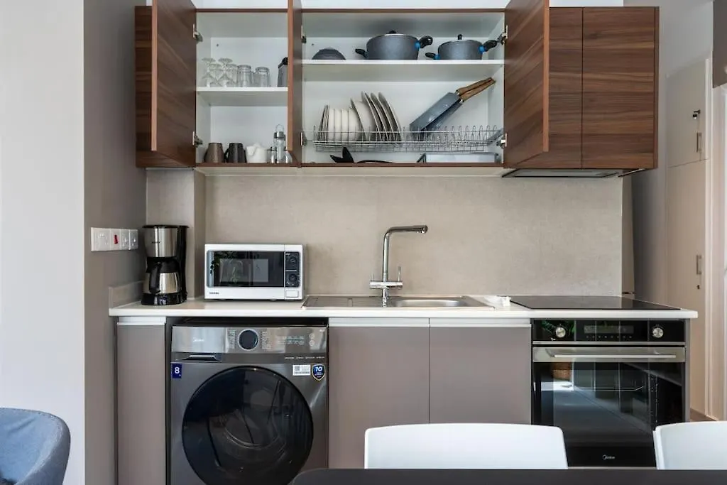 Cloudwalk 1- Bedroom Apartment In Larnaca