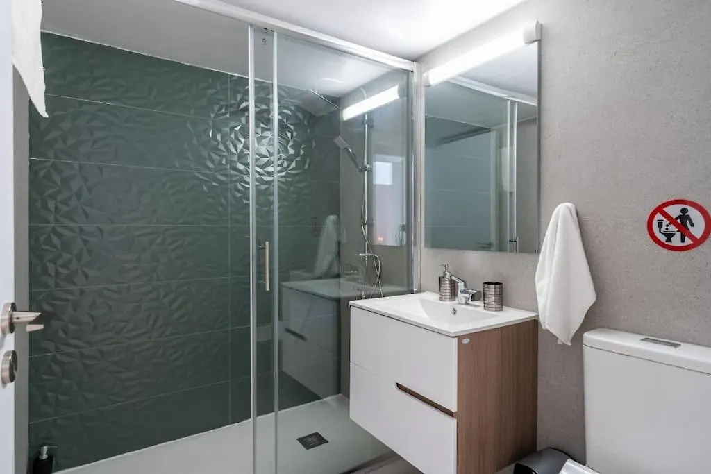 Cloudwalk 1- Bedroom Apartment In Larnaca