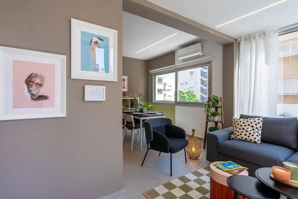 Cloudwalk 1- Bedroom Apartment In Larnaca